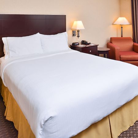Holiday Inn Express Hotel&Suites Portland - Jantzen Beach, an IHG Hotel Exterior foto