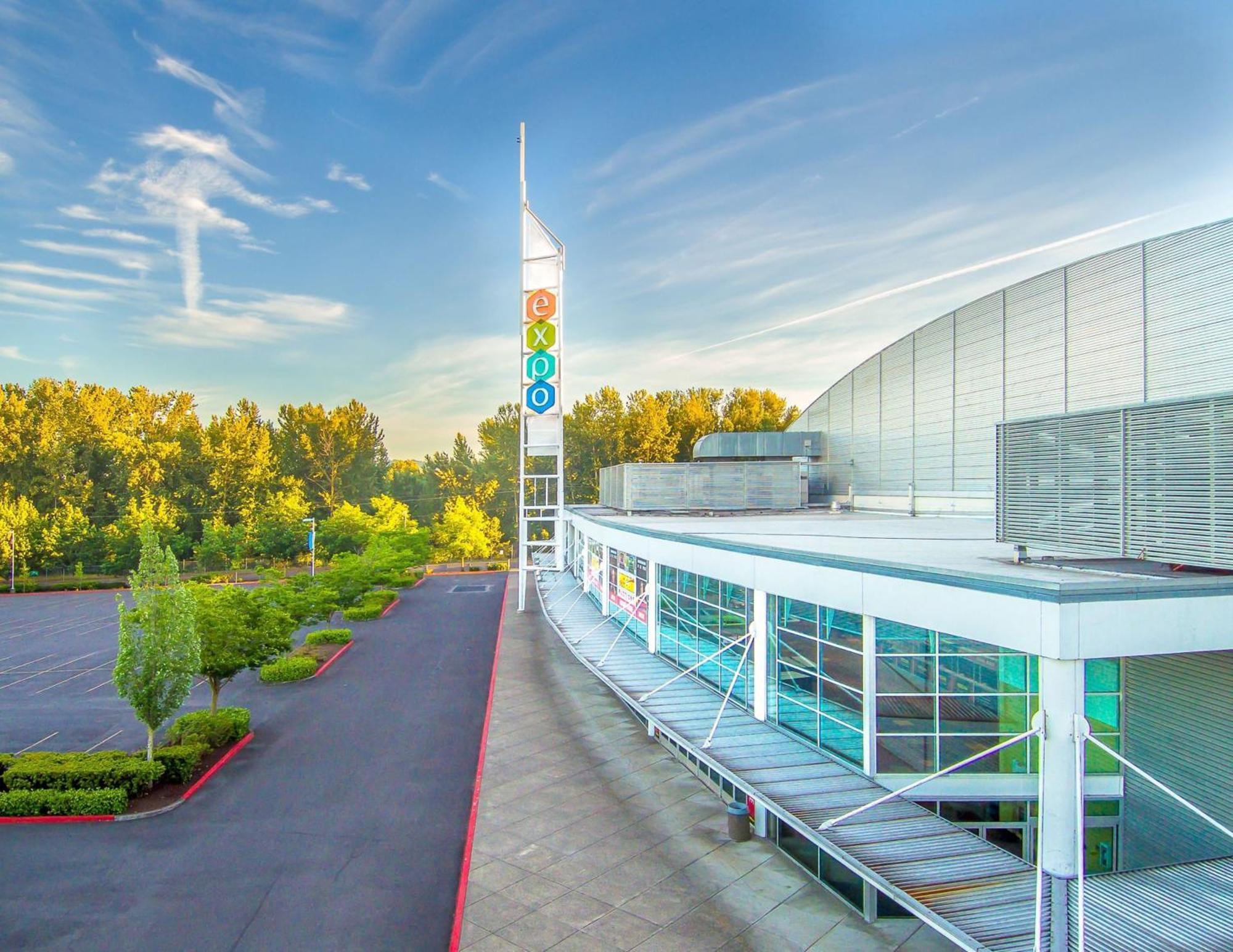 Holiday Inn Express Hotel&Suites Portland - Jantzen Beach, an IHG Hotel Exterior foto