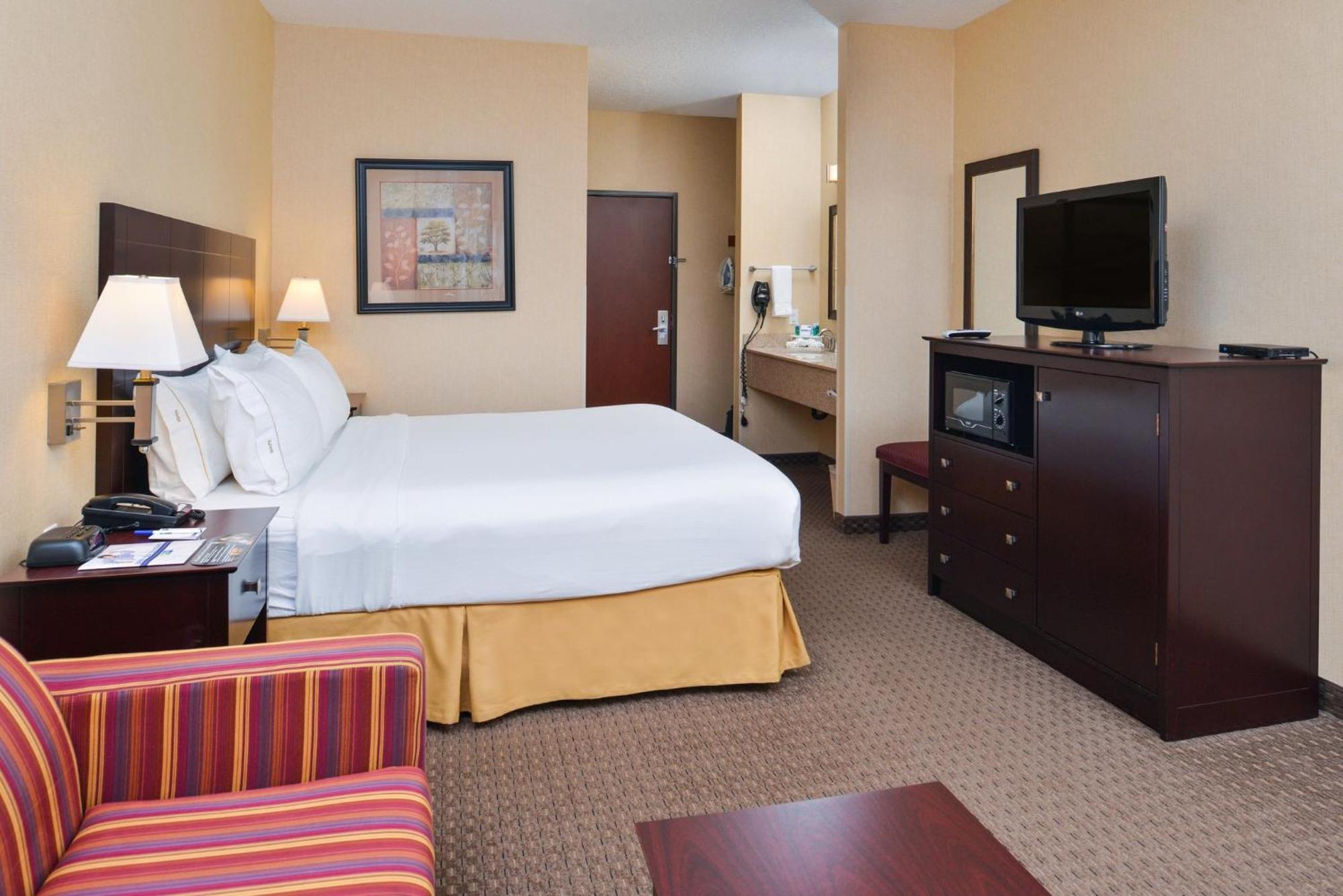 Holiday Inn Express Hotel&Suites Portland - Jantzen Beach, an IHG Hotel Exterior foto