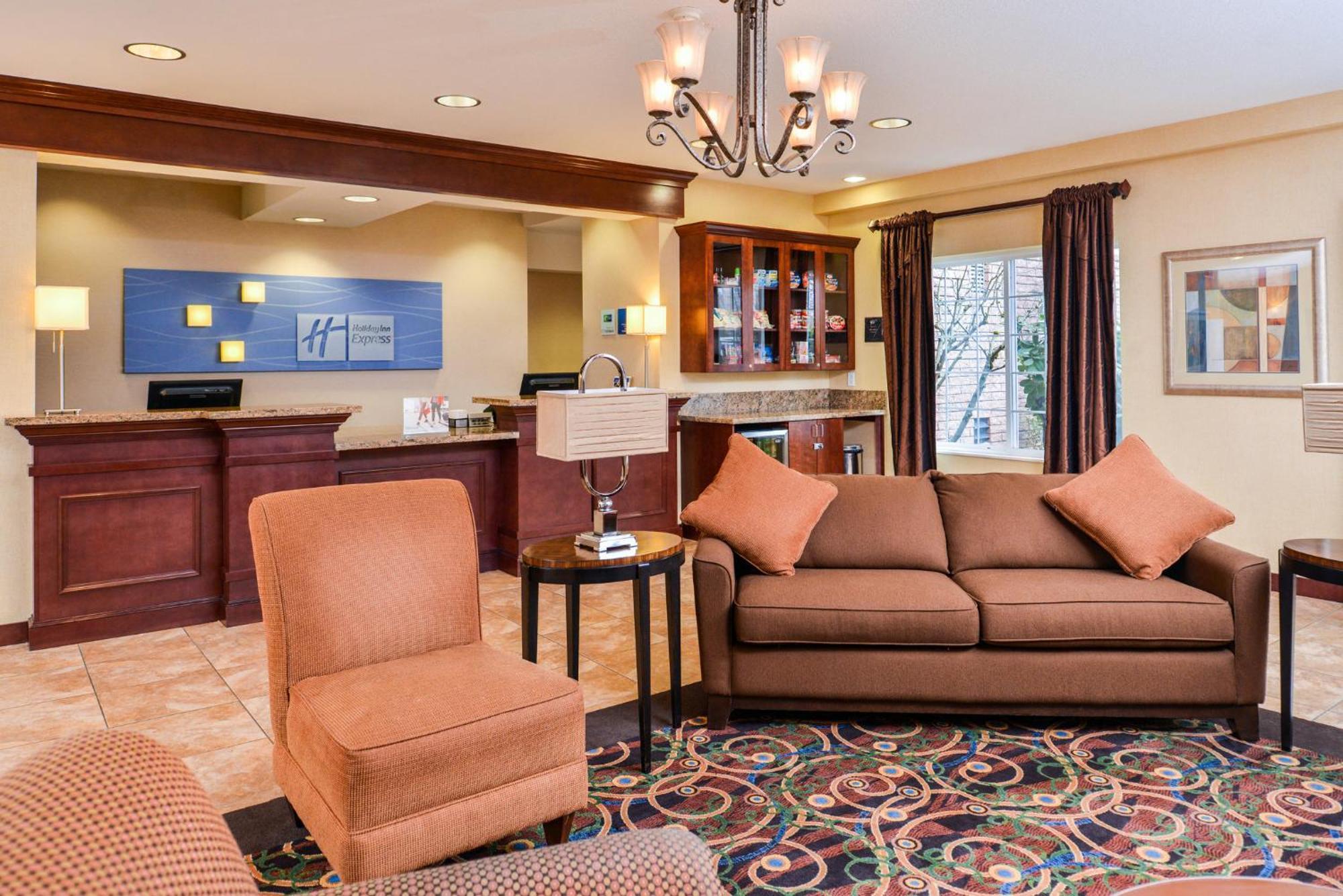 Holiday Inn Express Hotel&Suites Portland - Jantzen Beach, an IHG Hotel Exterior foto